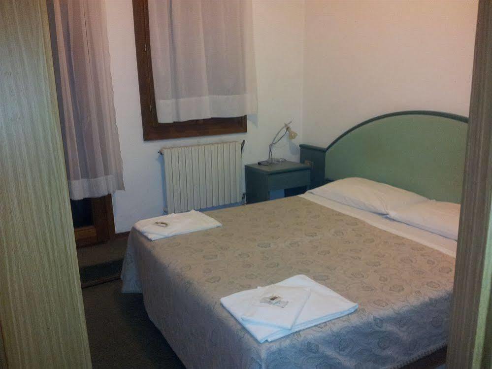 ונציה Hotel Astoria מראה חיצוני תמונה